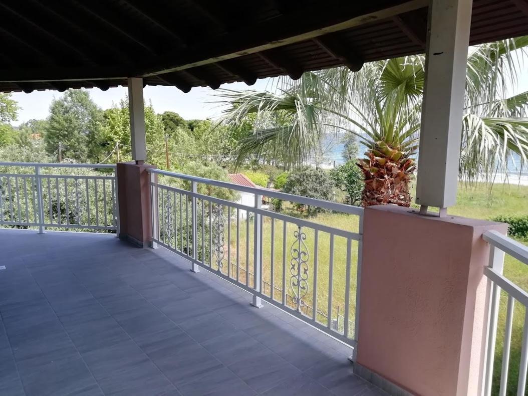 Villa Fotis View Paralia Skotinis Exterior photo